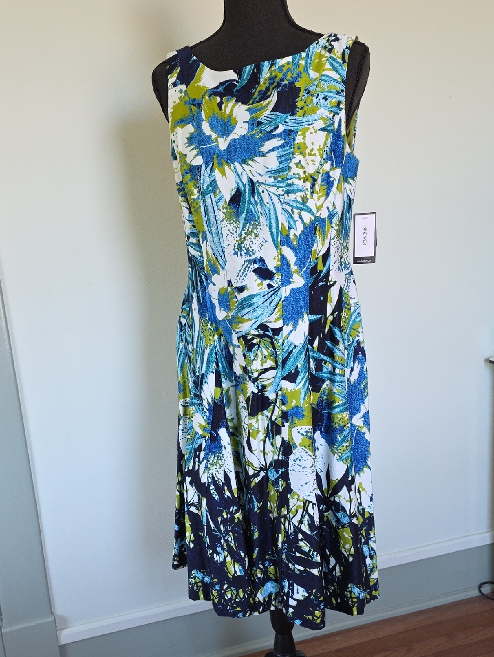 Nine West Blue, Green & White Floral Sun Dress